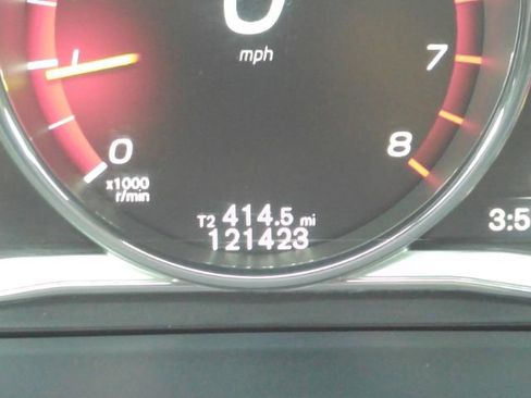 Used 2015 Volvo S60 T6 image 37