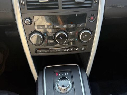 Used 2016 Land Rover Discovery Sport SE AWD/4WD image 13
