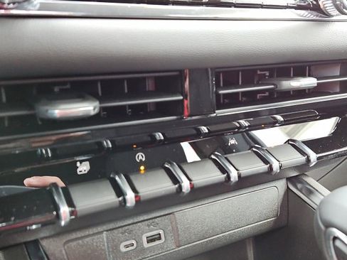 New 2026 GMC Canyon Elevation w/ Convenience Package image 34