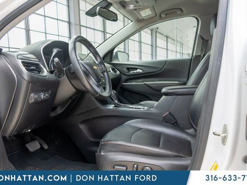 Used 2018 Chevrolet Equinox Premier FWD image 3