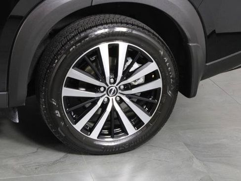 Certified 2025 Nissan Pathfinder Platinum w/ Black Appearance Package FWD image 15