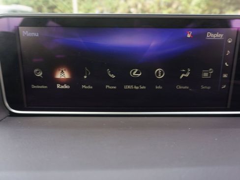 Used 2019 Lexus RX 450hL Premium w/ Premium Package image 11