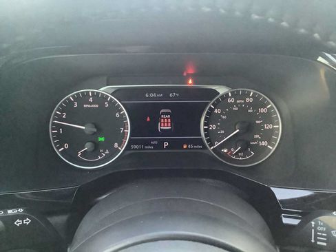 Used 2024 Nissan Pathfinder SV AWD/4WD image 20