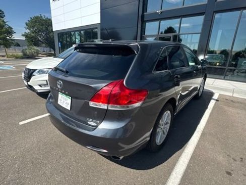 Used 2012 Toyota Venza LE AWD/4WD image 4