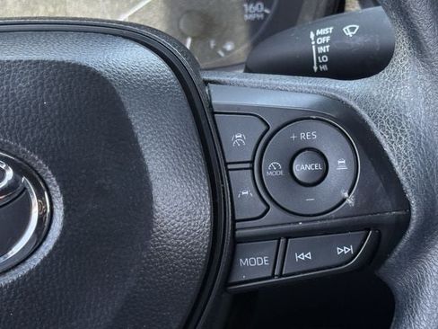 Used 2024 Toyota Corolla Cross AWD Hybrid image 15