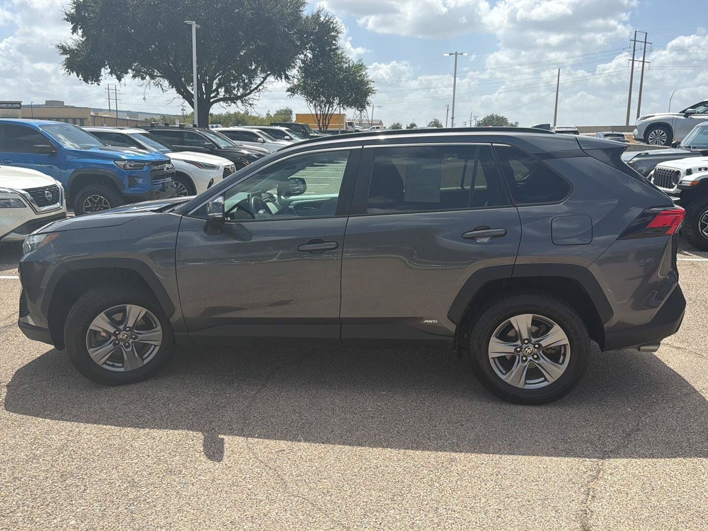 Certified 2023 Toyota RAV4 XLE w/ XLE Grade Weather Package AWD/4WD image 6