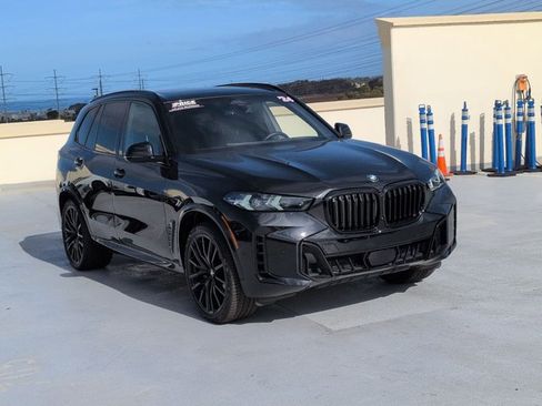 Used 2024 BMW X5 sDrive40i w/ M Sport Package RWD image 3
