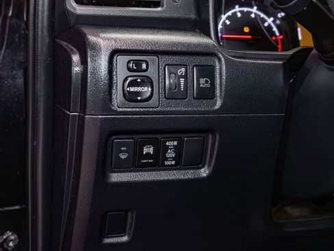 Used 2021 Toyota 4Runner SR5 AWD/4WD image 16
