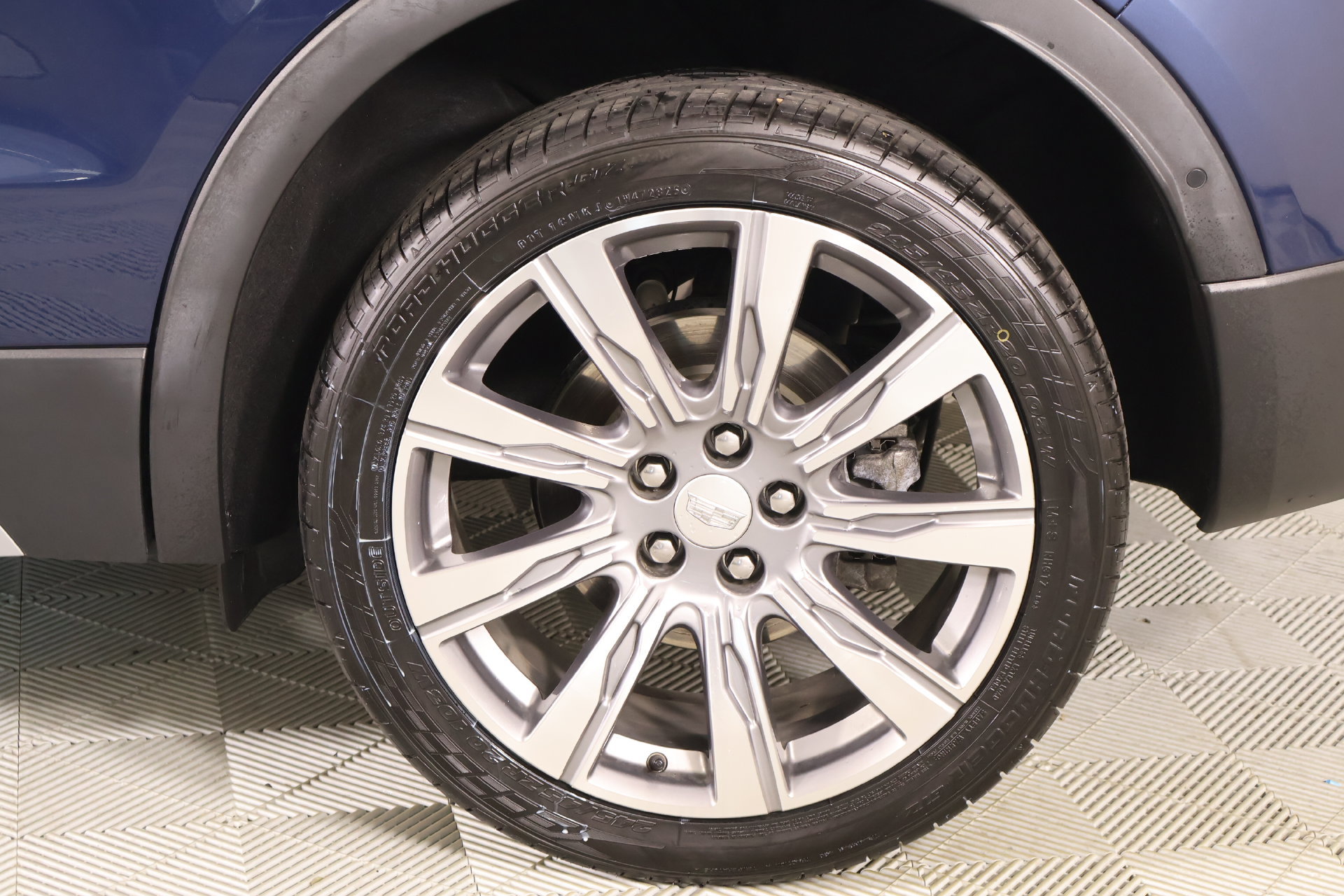 Used 2019 Cadillac XT4 Premium Luxury FWD image 20