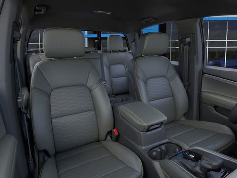 New 2026 Chevrolet Colorado ZR2 image 17