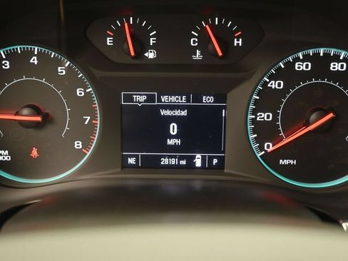 Used 2023 Chevrolet Traverse LS FWD image 13
