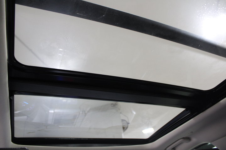 Used 2020 Ford Expedition Platinum AWD/4WD image 3