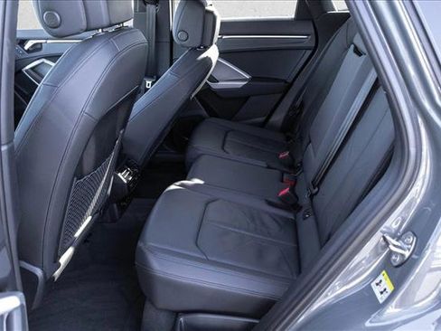 Used 2025 Audi Q3 2.0T Premium image 21