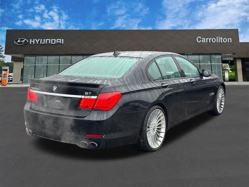 Used 2011 BMW 750i image 5