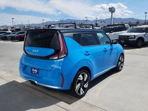 Used 2023 Kia Soul GT-Line FWD image 5