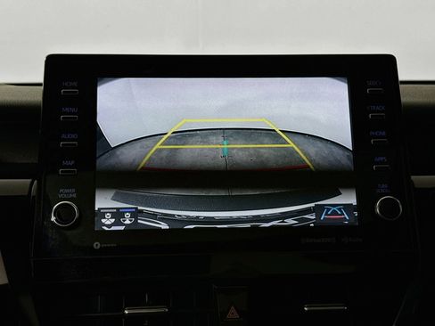 Used 2022 Toyota Camry XSE FWD image 16
