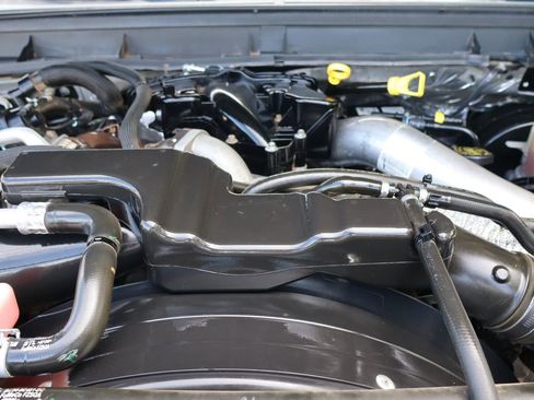 Used 2015 Ford F250 Lariat w/ Lariat Ultimate Package AWD/4WD image 40
