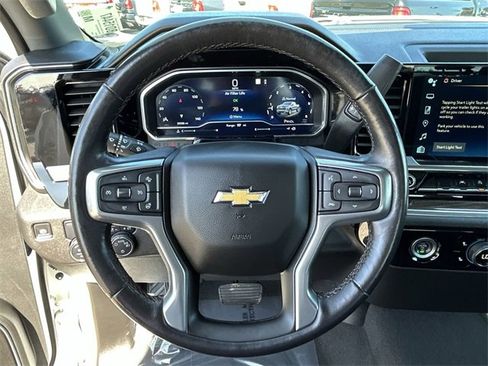 Used 2022 Chevrolet Silverado 1500 LT image 21