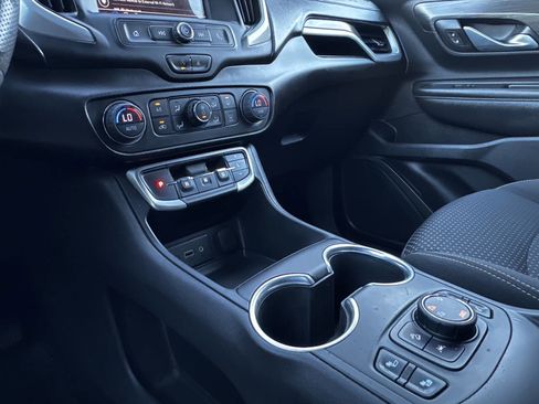 Used 2022 GMC Terrain SLE w/ Driver Convenience Package image 20