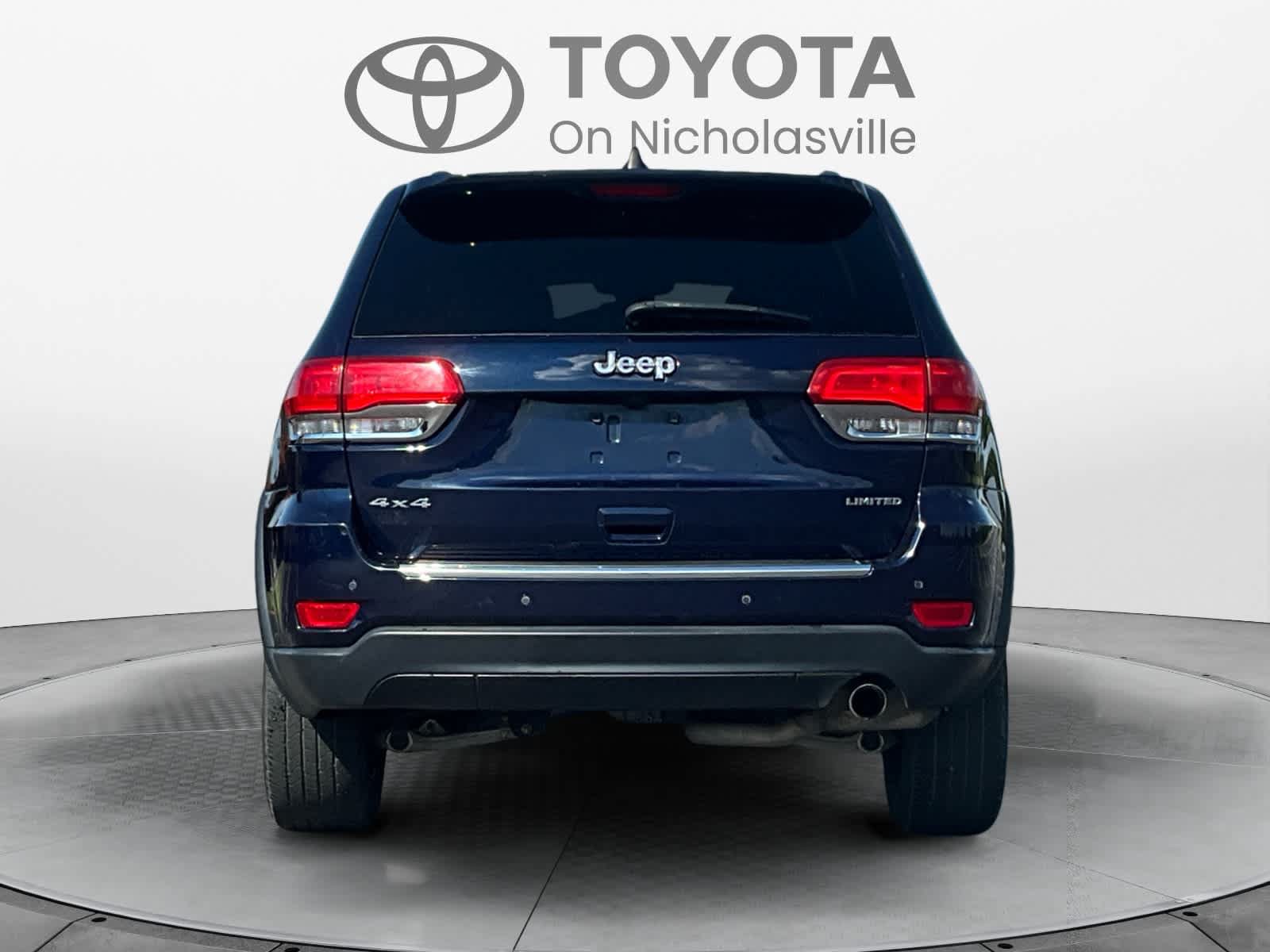 Used 2017 Jeep Grand Cherokee Limited AWD/4WD image 4