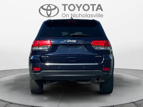 Used 2017 Jeep Grand Cherokee Limited AWD/4WD image 4