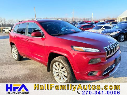 Used 2017 Jeep Cherokee Overland image 7