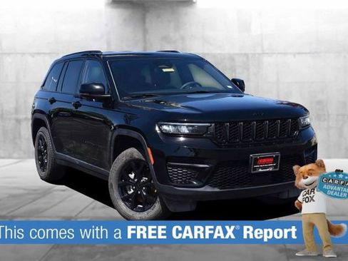 Used 2024 Jeep Grand Cherokee Altitude AWD/4WD image 2