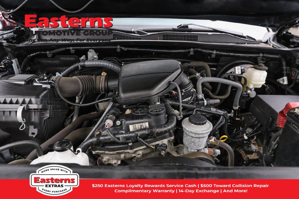 Used 2023 Toyota Tacoma SR AWD/4WD image 8