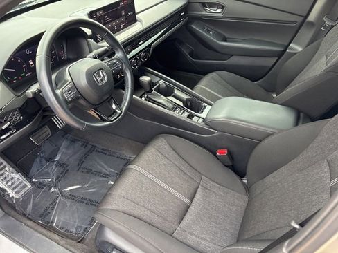 Used 2024 Honda Accord Sport image 11