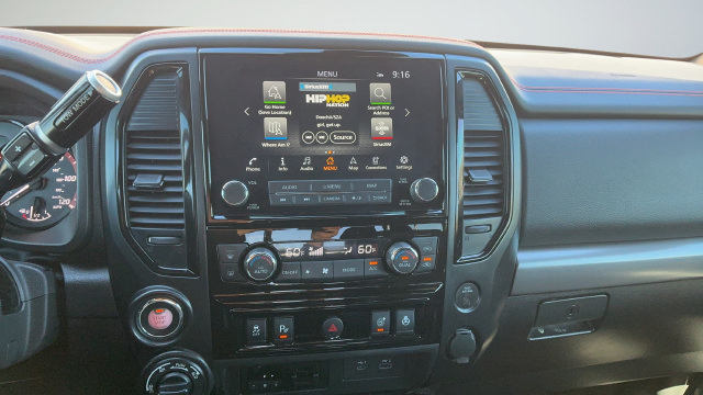 Used 2024 Nissan Titan PRO-4X w/ Pro-4x Convenience Package AWD/4WD image 16