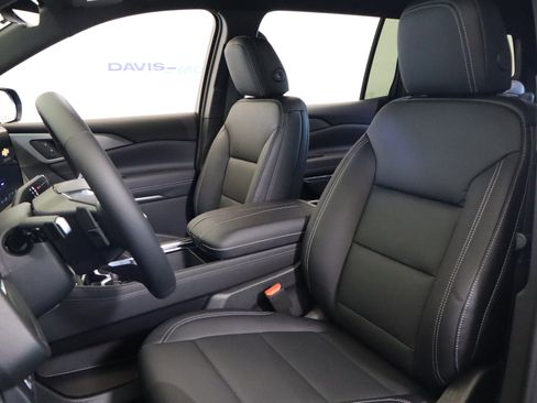 New 2026 Chevrolet Traverse LT w/ Midnight/Sport Edition image 23