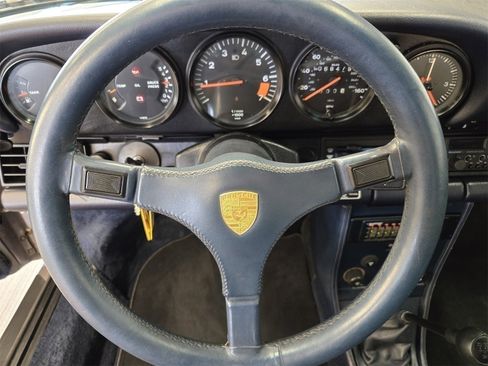 Used 1987 Porsche 911 Carrera image 17