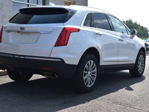 Used 2017 Cadillac XT5 Luxury w/ Driver Awareness Package FWD image 18