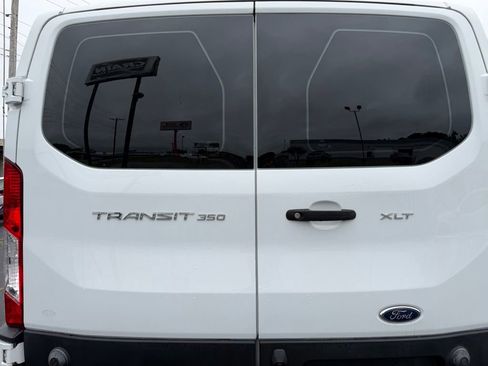 Used 2019 Ford Transit 350 XLT RWD image 11