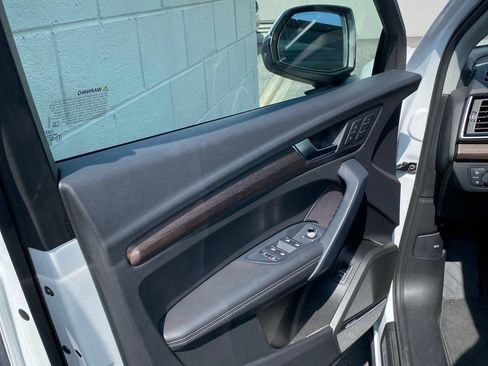 Used 2023 Audi Q5 2.0T Premium Plus AWD/4WD image 11