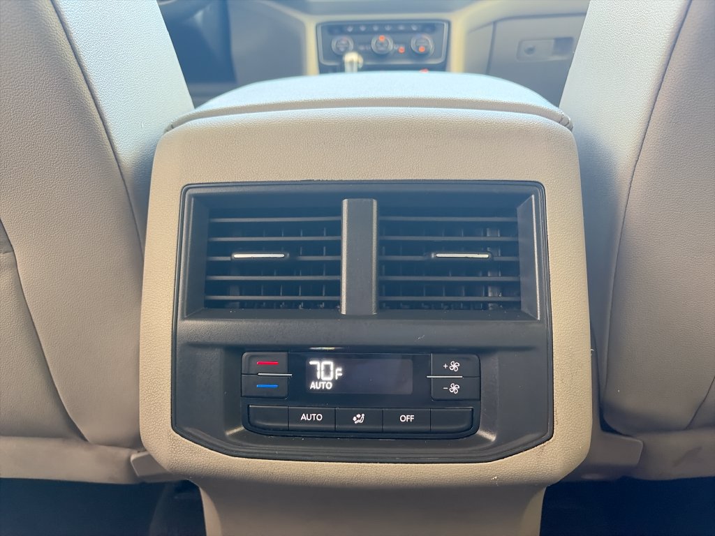 Used 2021 Volkswagen Atlas SE FWD image 32