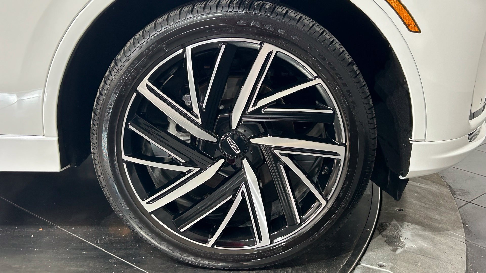 Used 2026 Lincoln Aviator Black Label AWD/4WD image 21