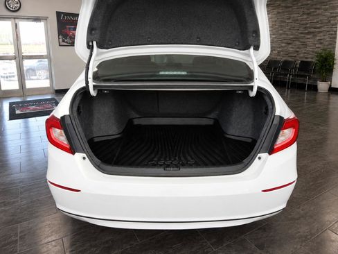 Used 2019 Honda Accord Sport image 14