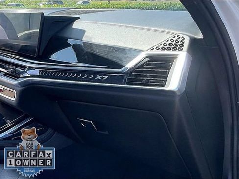 Used 2023 BMW X7 xDrive40i w/ M Sport Package AWD/4WD image 15