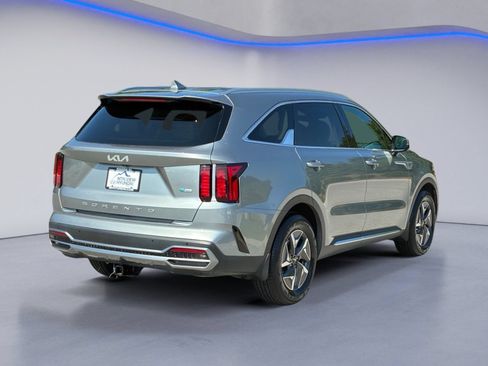 Used 2022 Kia Sorento EX FWD image 3
