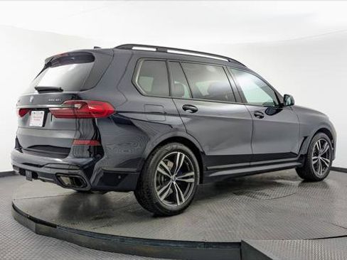 Used 2022 BMW X7 xDrive40i w/ M Sport Package AWD/4WD image 8