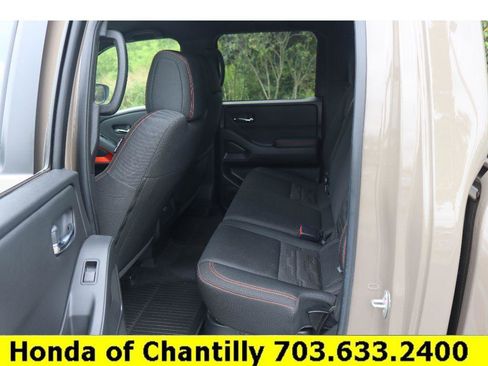 Used 2023 Nissan Frontier PRO-4X w/ Technology Package image 27