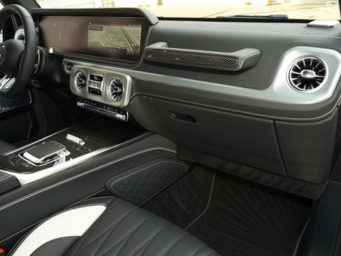 Used 2026 Mercedes-Benz G 63 AMG 4MATIC image 12