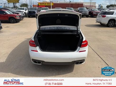 Used 2018 BMW M760i xDrive AWD/4WD image 13