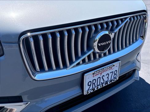 Used 2025 Volvo XC90 T8 Ultra w/ Protection Package Premier AWD/4WD image 33