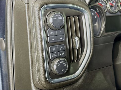 Used 2020 Chevrolet Silverado 1500 RST w/ All-Star Edition image 11