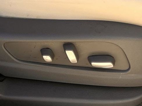 Used 2023 Cadillac XT5 Premium Luxury image 28