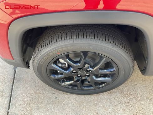 New 2026 Jeep Compass Latitude image 6