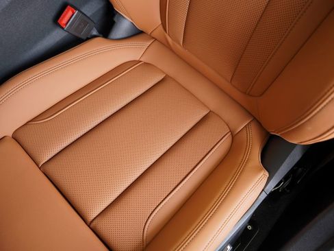 New 2026 BMW 330i Sedan w/ M Sport Package image 11