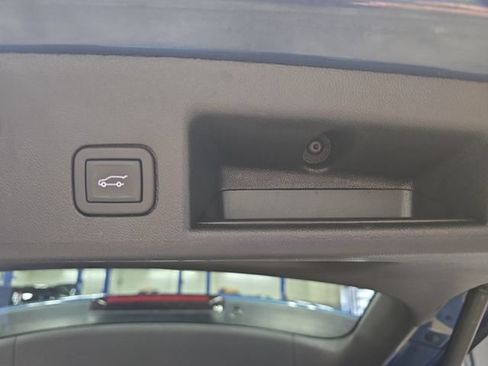 Used 2024 Chevrolet Equinox LT AWD/4WD image 15